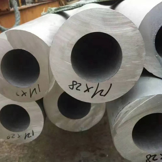 Magnetic Thickness 317L Stainless Steel Pipe in Stock